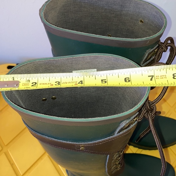 NWOT UGG Wellies! - Picture 9 of 11